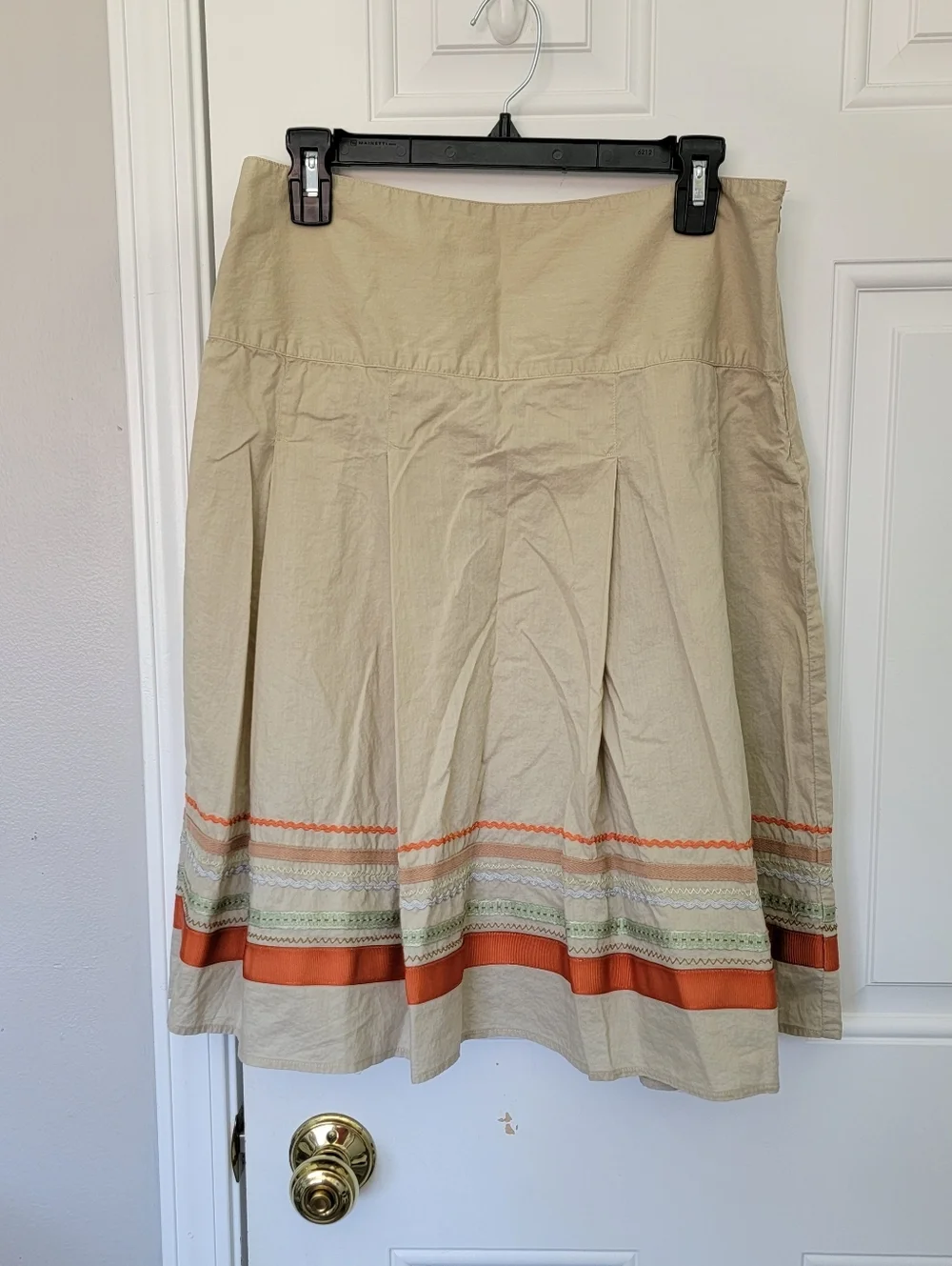 Merona Tan Pleated A Line Skirt With Orange Rickrack And Ribbon Trim Sz 6